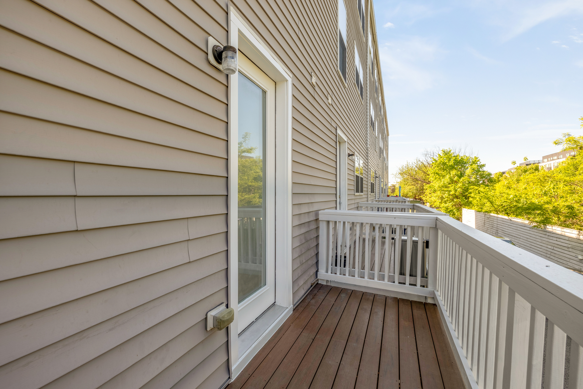 3310 9th Street NE_Deck 2